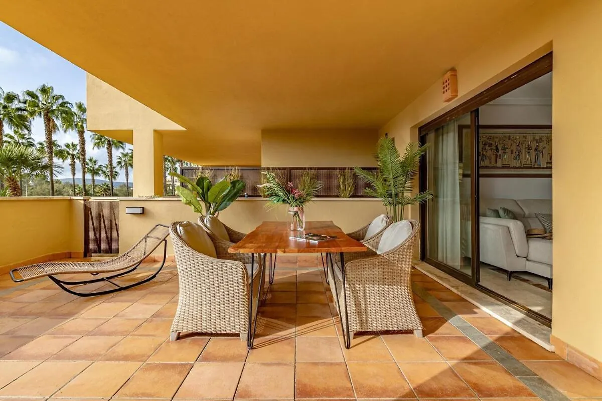 Tropical Sunset Paradise With Pool And Free Parking Sotogrande Apartment