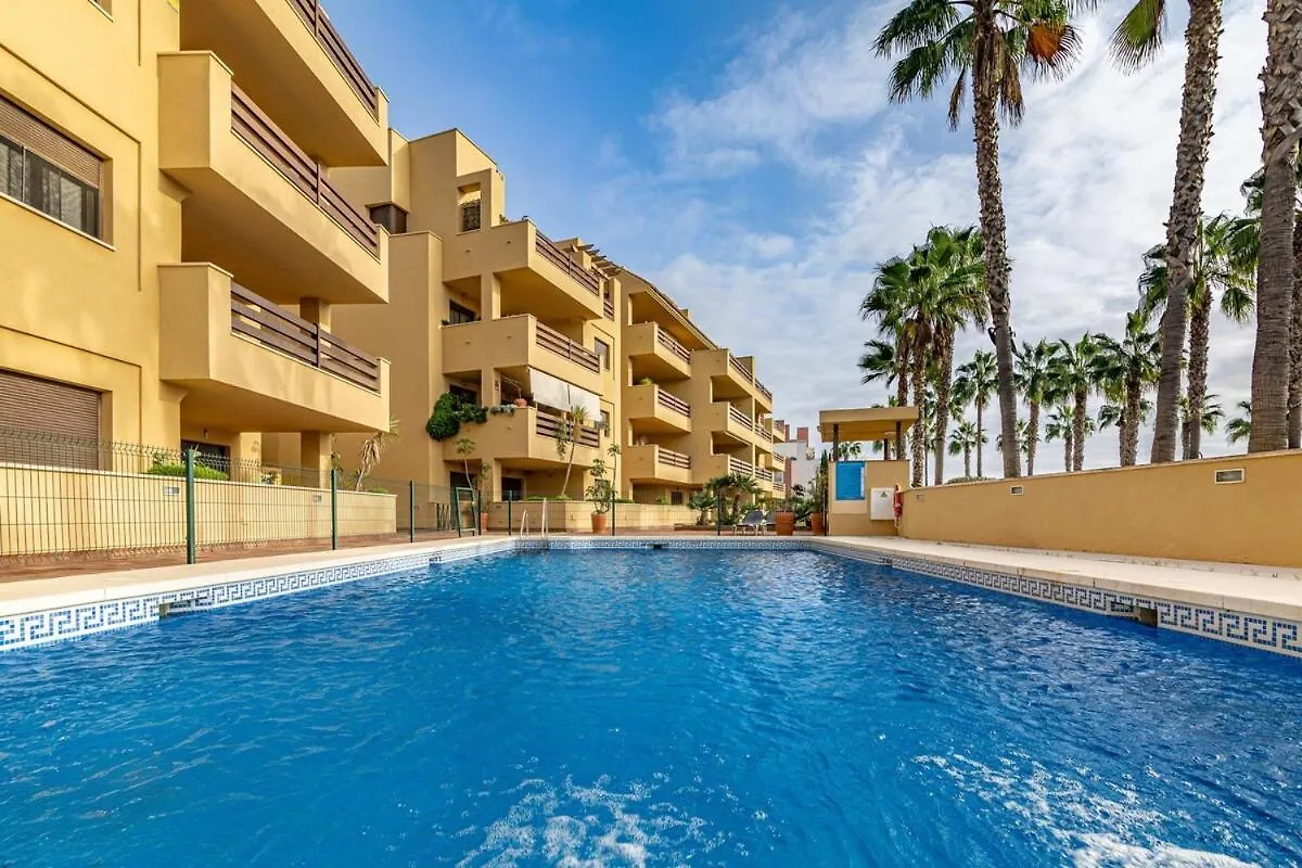 Apartment Tropical Sunset Paradise With Pool And Free Parking Sotogrande